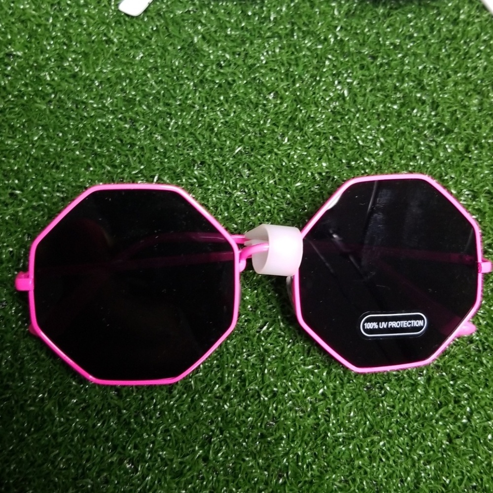 Octagon shades